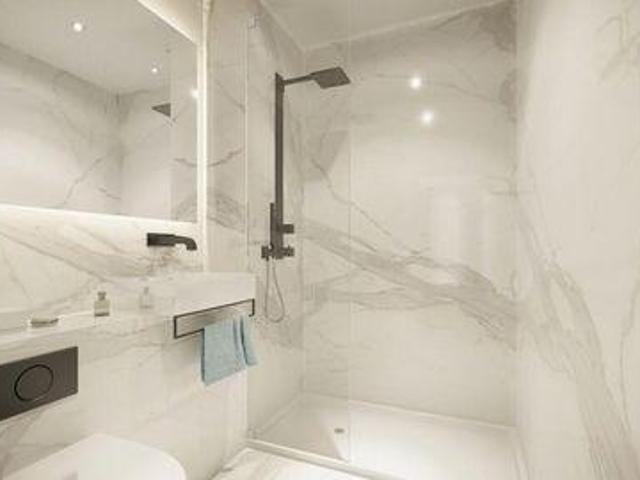 2 Bedroom Condo Liverpool England 99838136