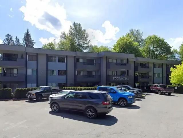 2 Bedroom Condo Squamish BC LS105378125