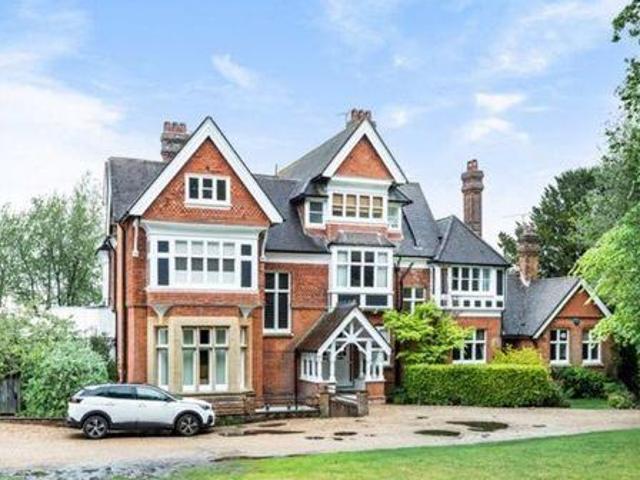 2 Bedroom Condo Royal Tunbridge Wells Kent 105826710