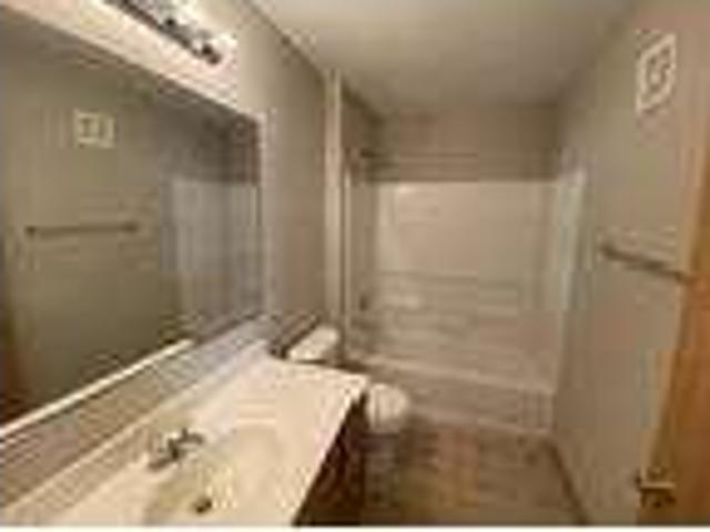 2 Bedroom Condos & Townhouses For Rent Yorkfield Illinois