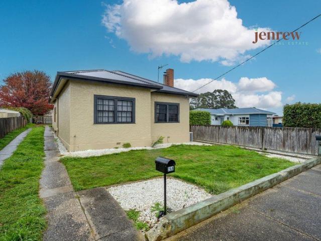 2 bedroom plus studio retreat!