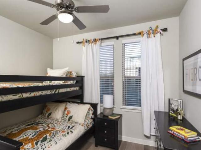 2 bedroom, Converse TX 78109 105857099