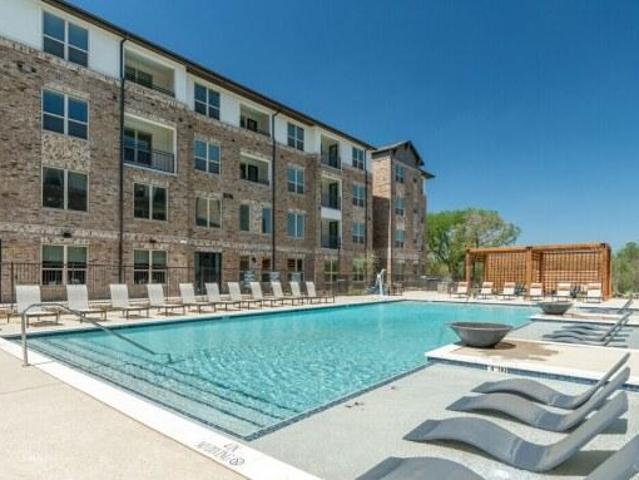 2 bedroom, Corinth TX 76210 105245633