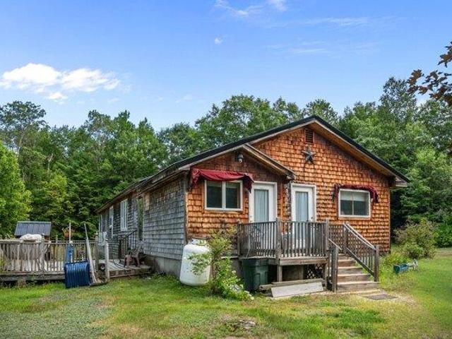 2 bedroom, Cornish ME 04020 105649366
