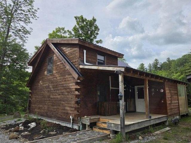 2 bedroom, Cabot VT 05647 104836157