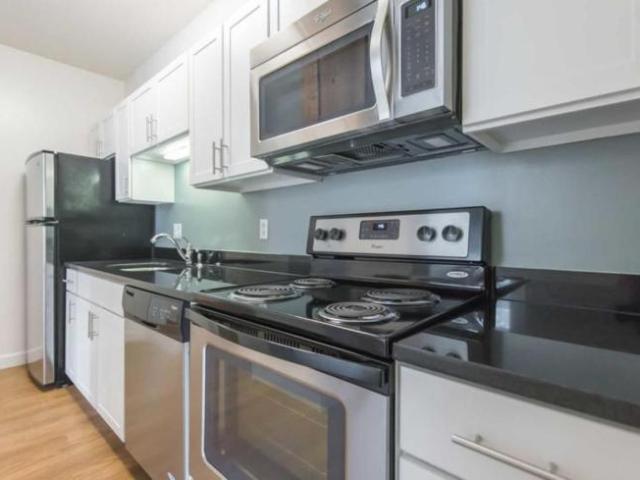 2 bedroom, Cambridge MA 02142 LS93564318