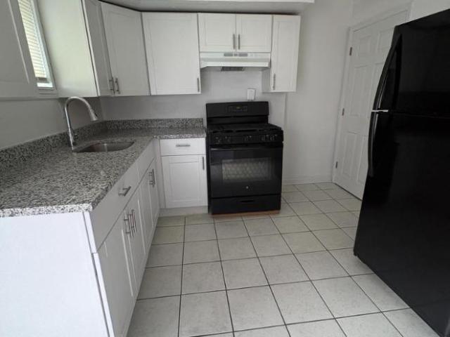 2 bedroom, Camden NJ 08104 106221181