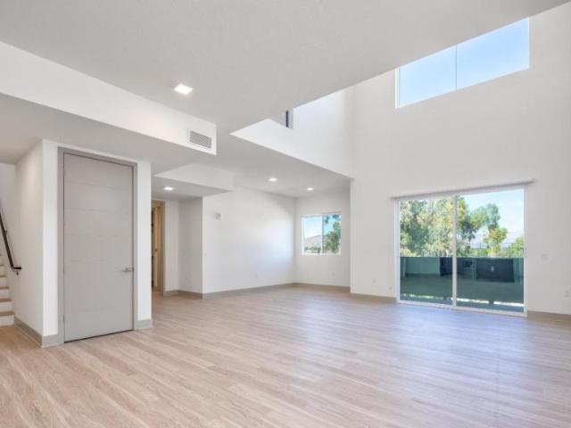 2 bedroom, Canoga Park CA 91303 104927993
