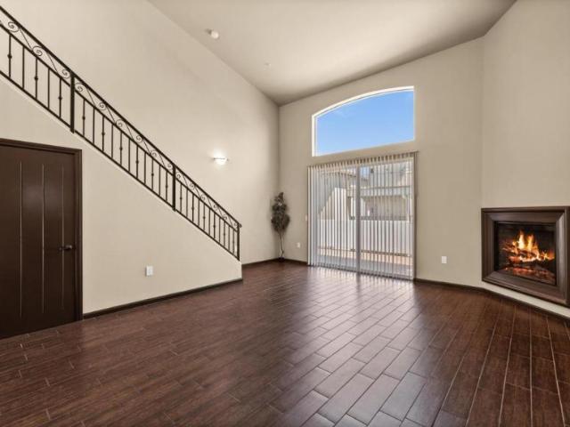 2 bedroom, Canoga Park CA 91304 104334098