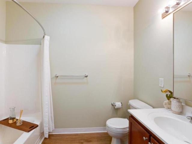2 bedroom, Canton MA 02021 104446703