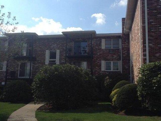 2 bedroom, Canton MA 02021 105478744