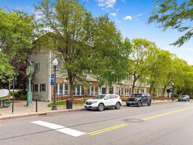 2 bedroom, Canton MA 02021 105531915