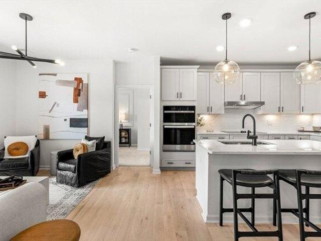 2 bedroom, Canton MA 02021 105535234
