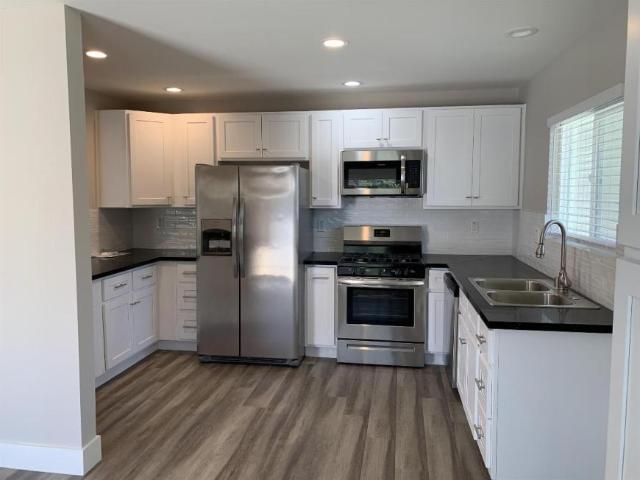 2 bedroom, Carlsbad CA 92008 105701384