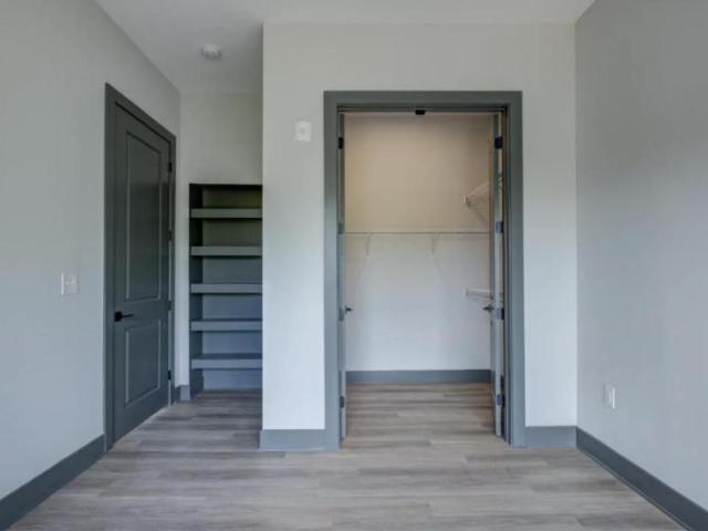 2 bedroom, Cary NC 27511 LS105840760