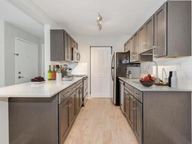 2 bedroom, Cary NC 27511 LS95443472