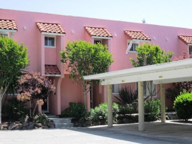2 bedroom, Castro Valley CA 94546 102183815