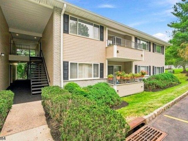 2 bedroom, Cedar Grove NJ 07009 105549229