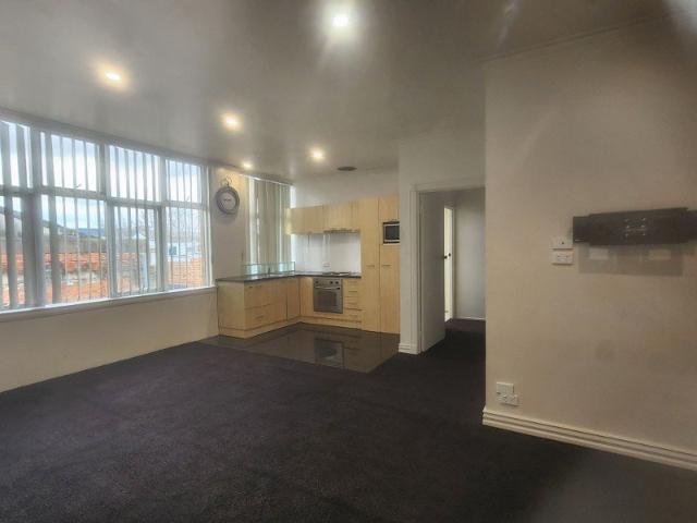 2 Bedroom Central Apartment