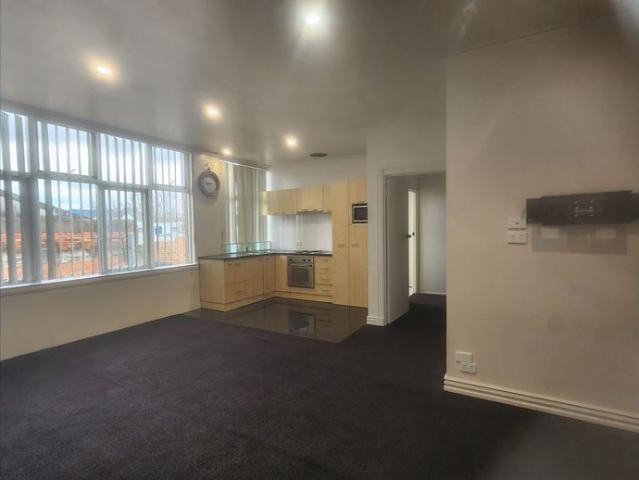 2 Bedroom Central Apartment