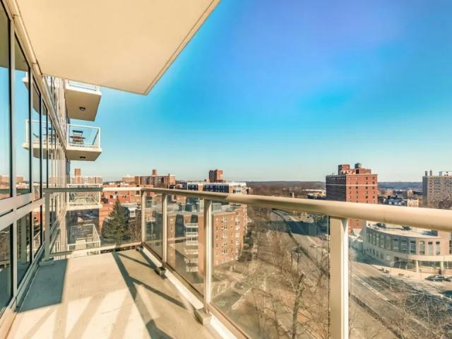 2 bedroom, Central Riverdale NY 102715876