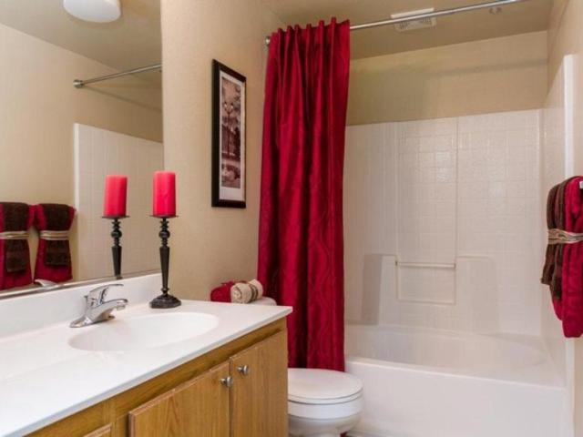 2 bedroom, Chula Vista CA 91913 105965775