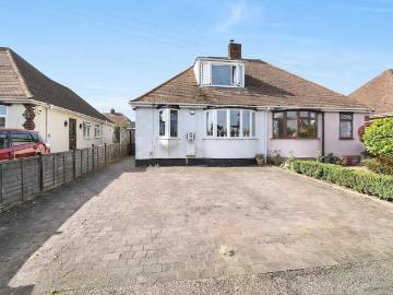 2 bedroom chalet for sale