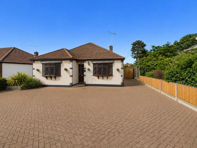 2 bedroom chalet for sale