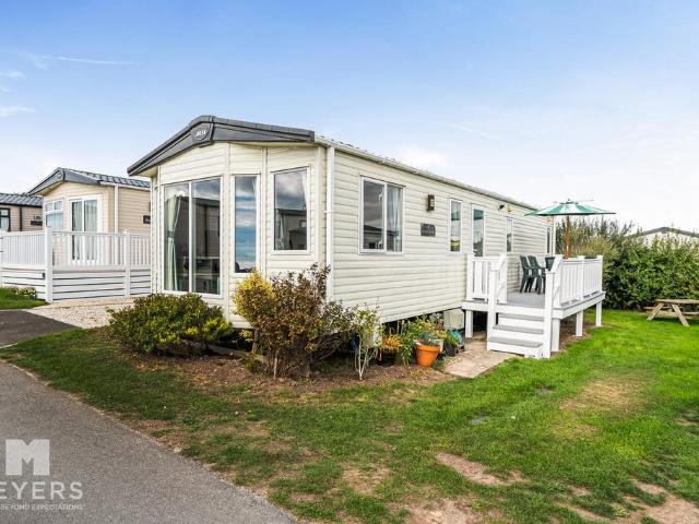 2 bedroom chalet for sale
