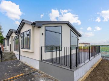 2 bedroom chalet for sale