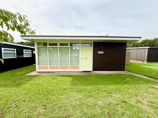 2 bedroom chalet for sale