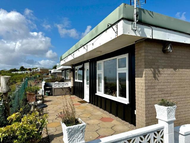 2 bedroom chalet for sale