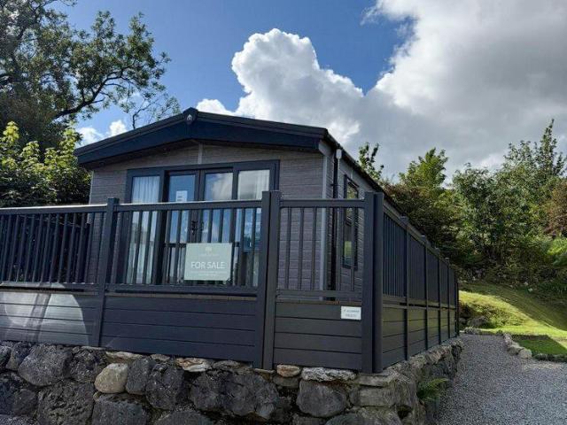 2 bedroom chalet for sale