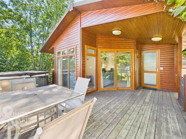 2 bedroom chalet for sale