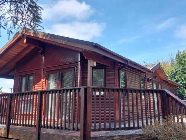 2 bedroom chalet for sale