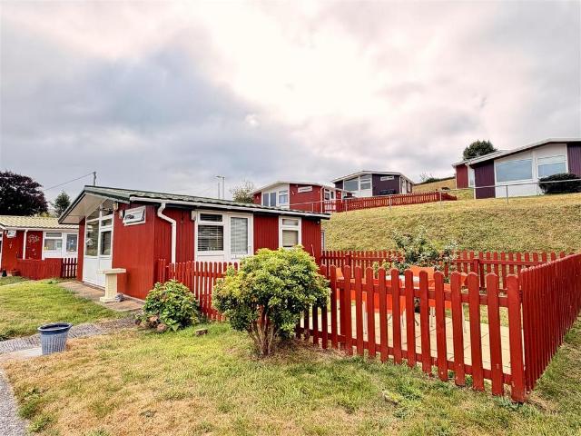 2 bedroom chalet for sale