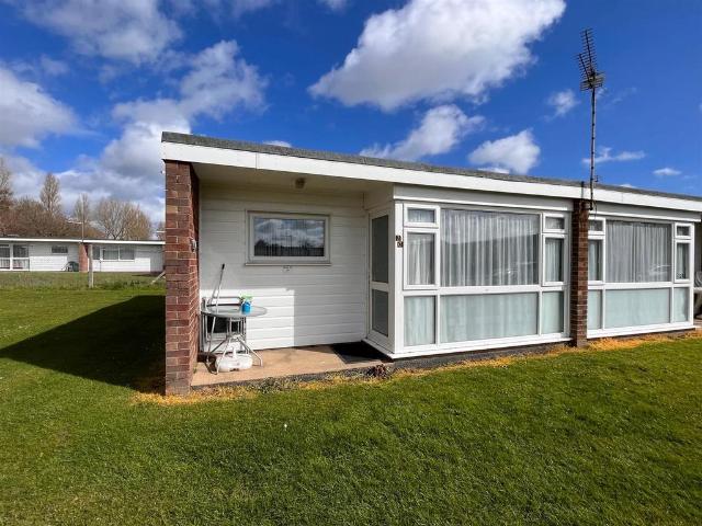 2 bedroom chalet for sale