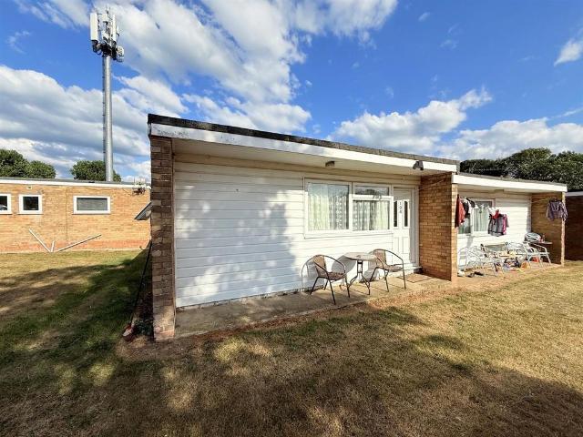 2 bedroom chalet for sale