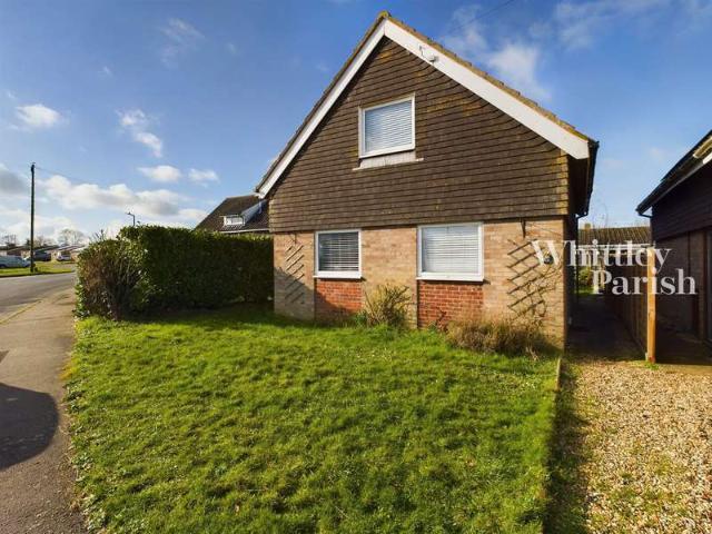 2 Bedroom Chalet House