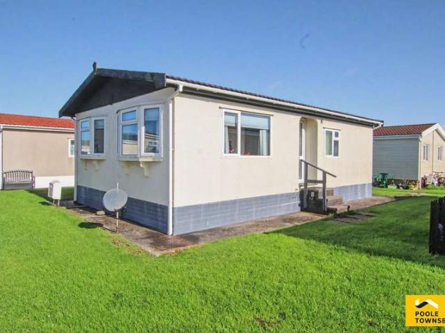 2 Bedroom Chalet House