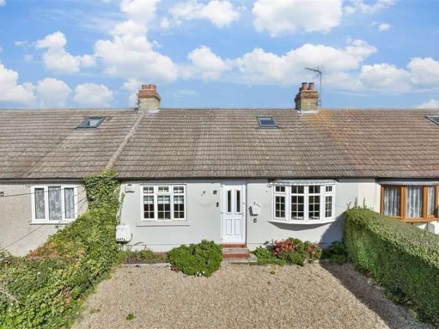 2 Bedroom Chalet House