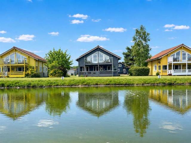 2 Bedroom Chalet House