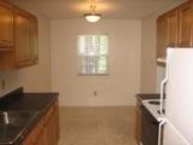 2 bedroom, Chapel Hill NC 27516 106056915