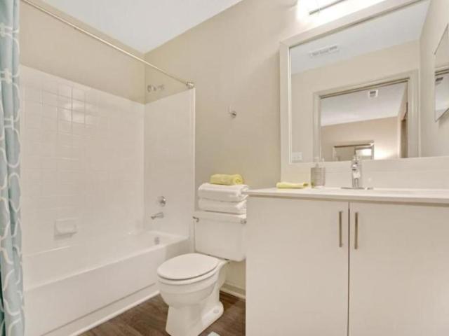 2 bedroom, Chapel Hill NC 27517 104871183