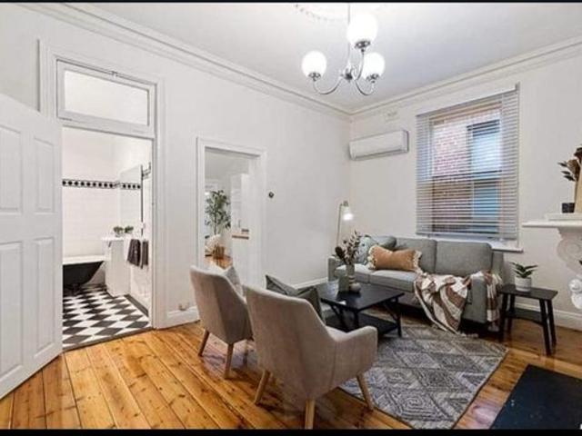 2 Bedroom Character Maisonette Unfurnished