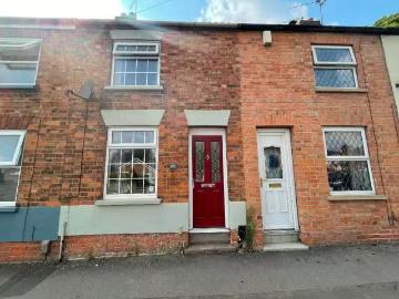 2 bedroom character property for rent in Victoria Avenue, Borr.