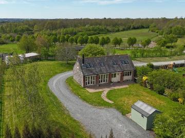2 bedroom detached house for sale