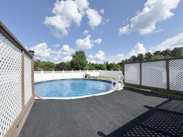 2 bedroom, Charlestown NH 03603 104079178