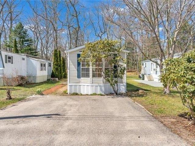 2 bedroom, Charlestown RI 02813 104809714