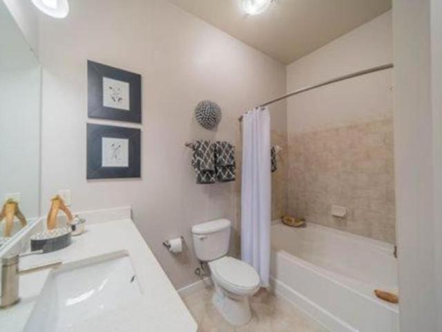 2 bedroom, Charlotte NC 28204 LS105563160